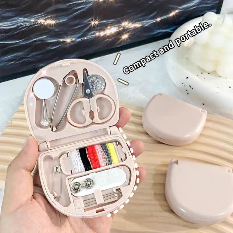 Mini kit da cucito, portatile e pratico per uso domestico e viaggi di lavoro, piccolo set combinato di strumenti da cucito con ago e filo.