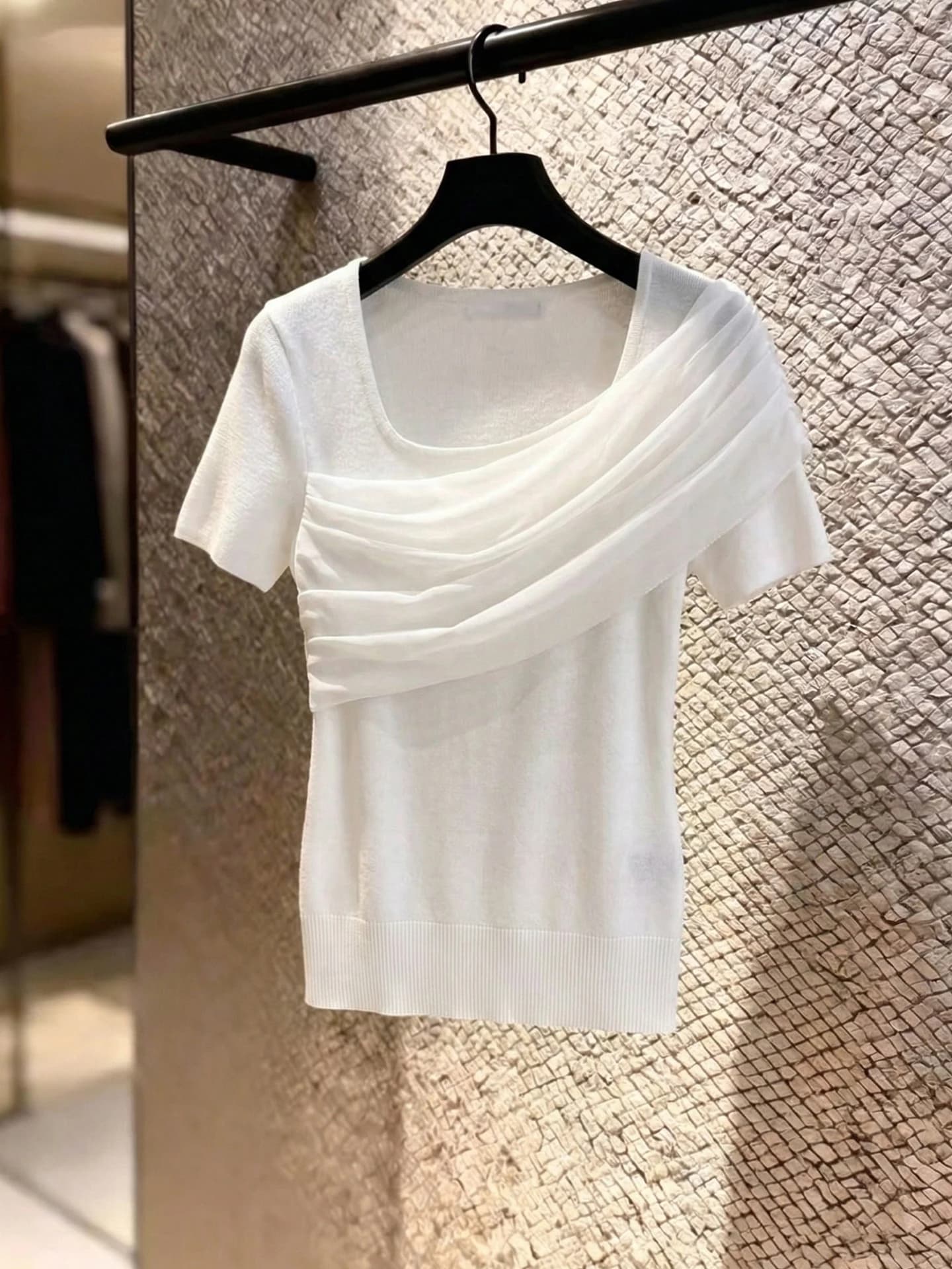 T-shirt da donna alla moda con design a rete, manica corta, top estivo, elegante e versatile, stile coreano, girocollo, stile da pendolare