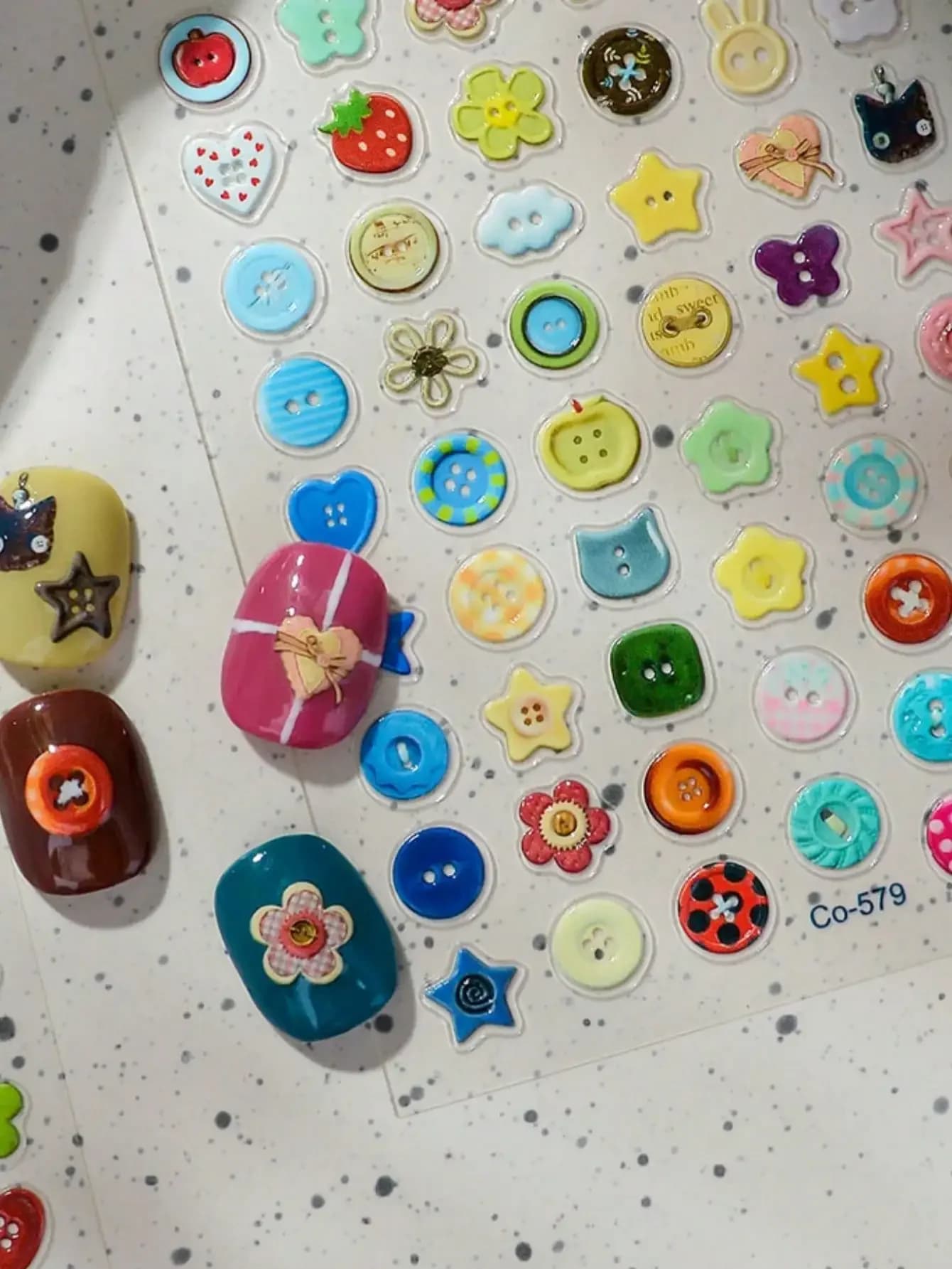 1 foglio di adesivi per unghie con bottoni 3D, adesivi per unghie autoadesivi con stelle colorate, accessori per manicure fai da te Kawaii per donne e ragazze
