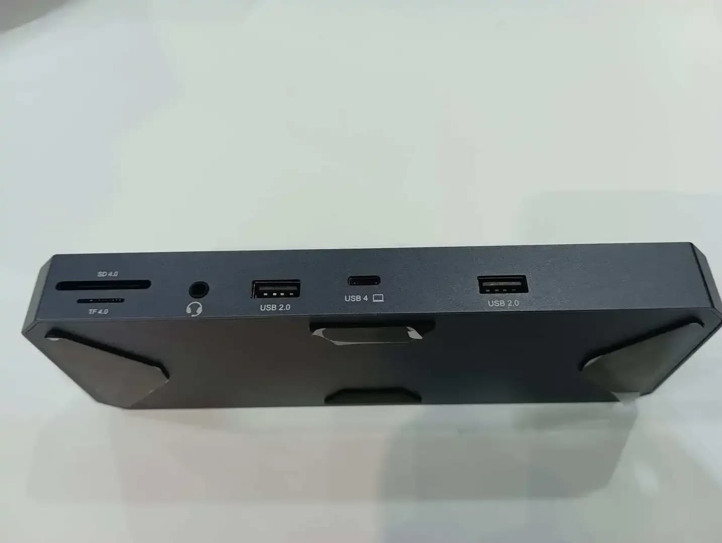 Hub USB 4.0 USB-C 12-in-1 2026 con adattatore multiporta, Ethernet 4K 60Hz 1Gbps per Mac, PC, telefono e docking station