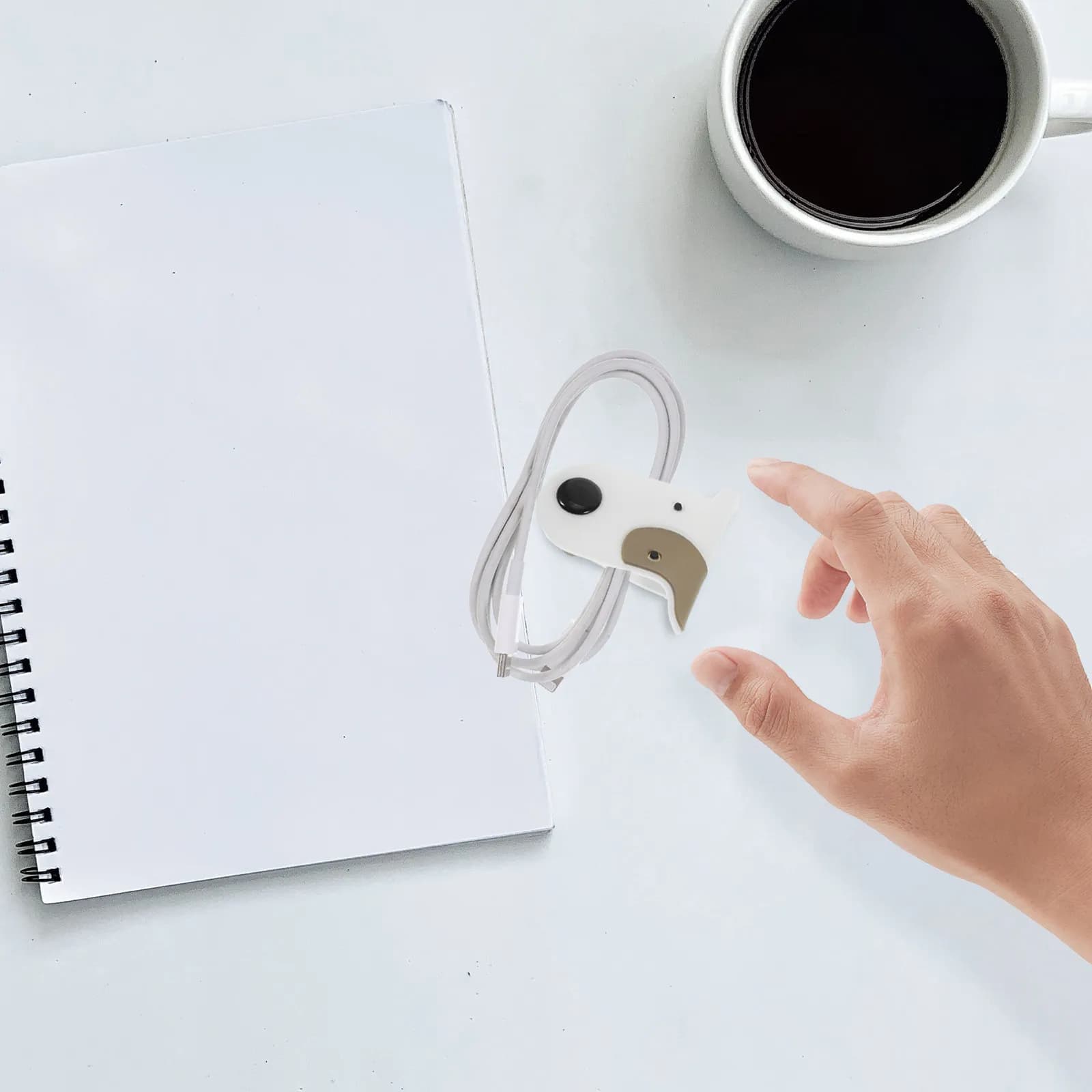 2 Pezzi Organizzatore Avvolgicavo in Gomma per Auricolari e Cavi USB, Portacavo a Forma di Animale, Piccolo Gadget per Gestire i Cavi