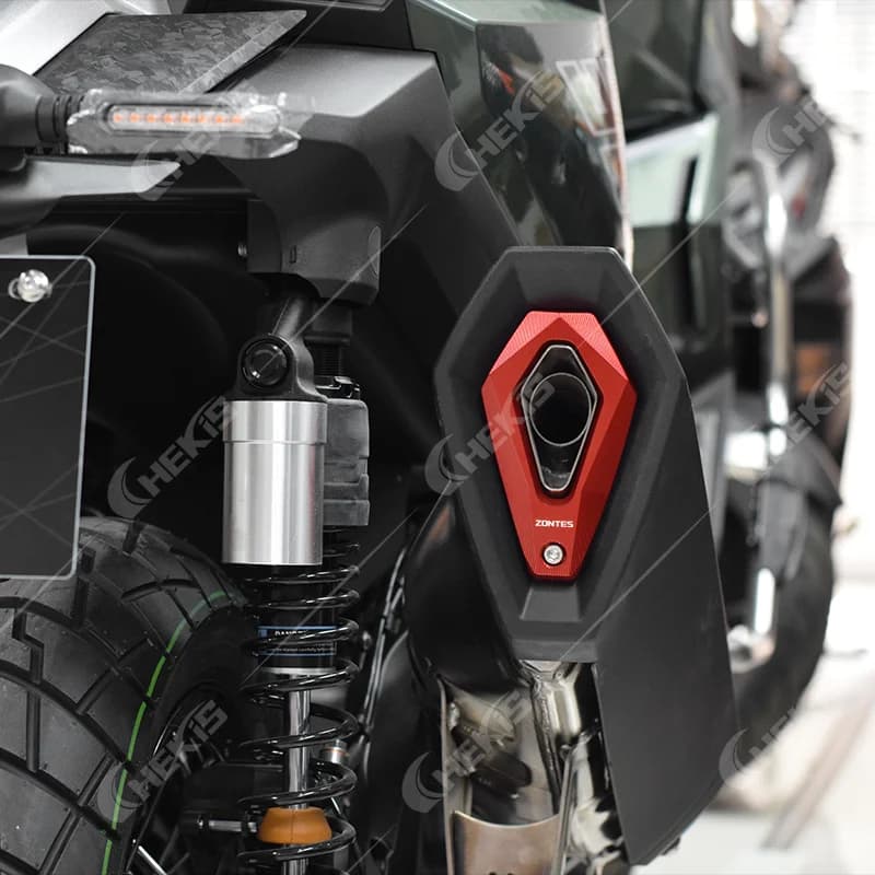 Chekis Adatto per Zontes 368g Modello 2024 Versione V1, Accessori Moto Modificati, Copertura Terminale Tubo di Scarico, Copertura Decorativa Terminale Tubo di Scarico, Copertura Anti-Collisione