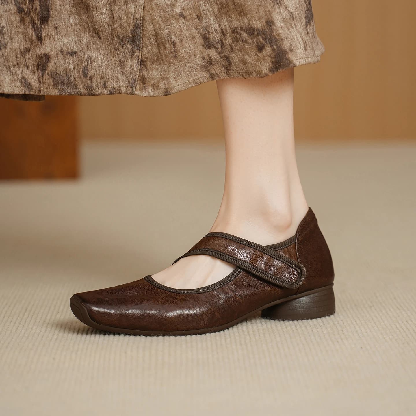Genuine Lambskin Vintage Mary Jane Shoes Women Square Toe Velcro Strap Low Block Heel Pumps Soft TPU Sole Comfort Walking Shoes