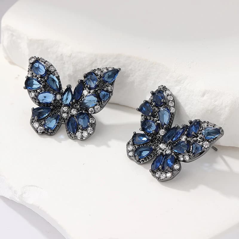 Exquisite Sparking Inlaid Blue Synthetic Zirconia Butterfly Shaped Stud Earrings for Women's Fashion Elegant Jewelry Accessories