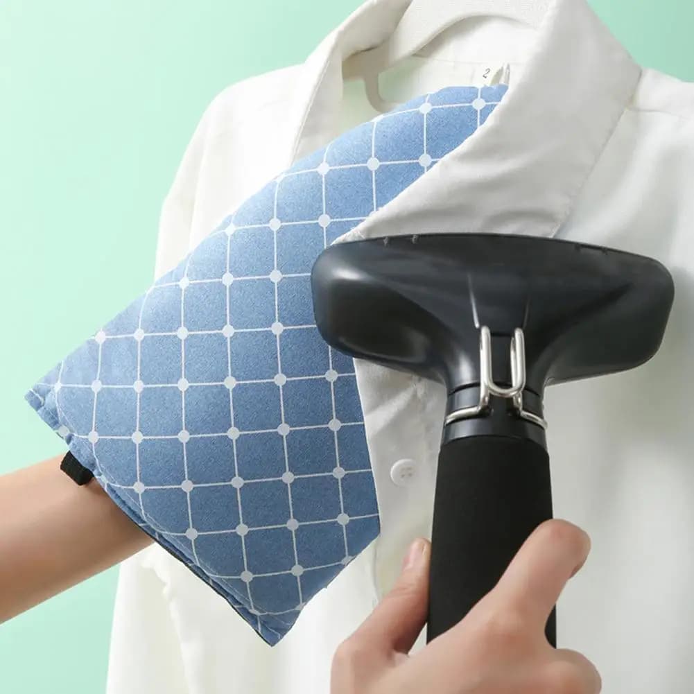 Ferro da stiro portatile resistente al calore con vaporizzatore per indumenti e guanto da stiro con anello per le dita per la cottura a vapore dei vestiti