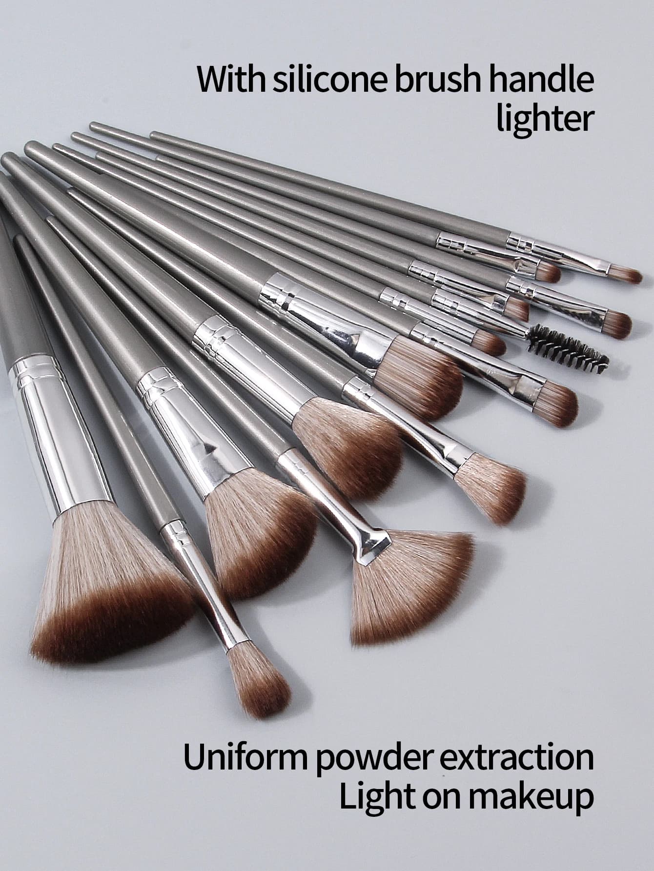 18 piece professional makeup brush set: including 14 makeup brushes, 2 beauty sponges and 2 triangular powder sponges, full size makeup tool kit