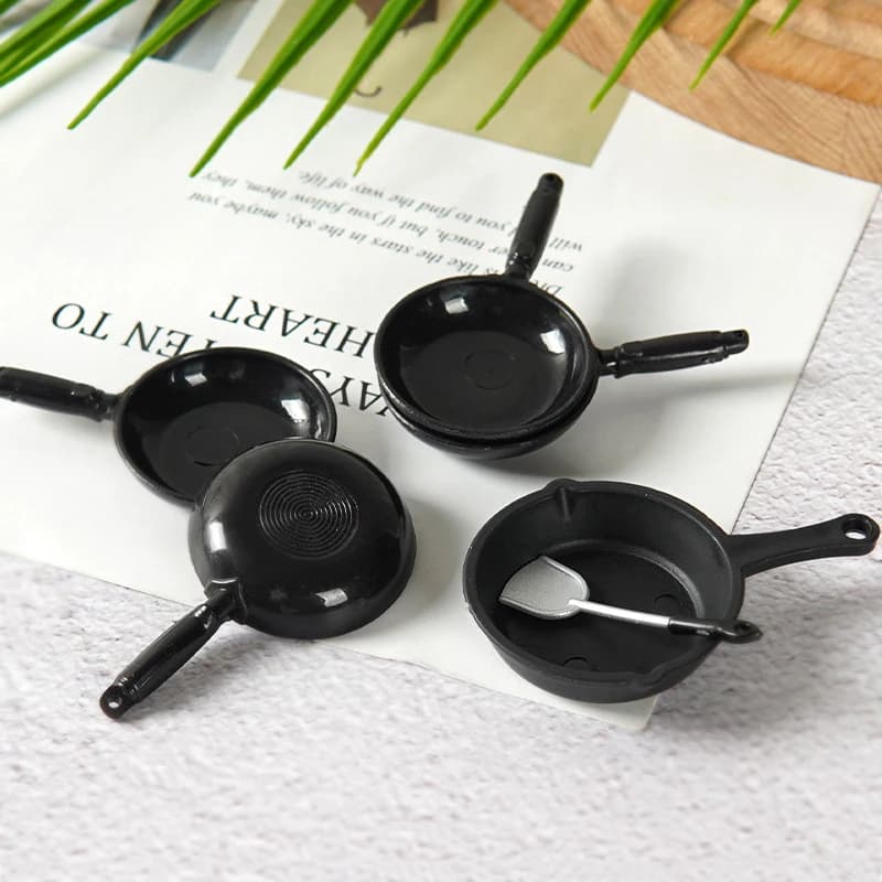 ''1pc new 1:12 Dollhouse Miniature Frying Egg Pans for Dolls House Cooking Ware Play Kitchen Toy Accessories