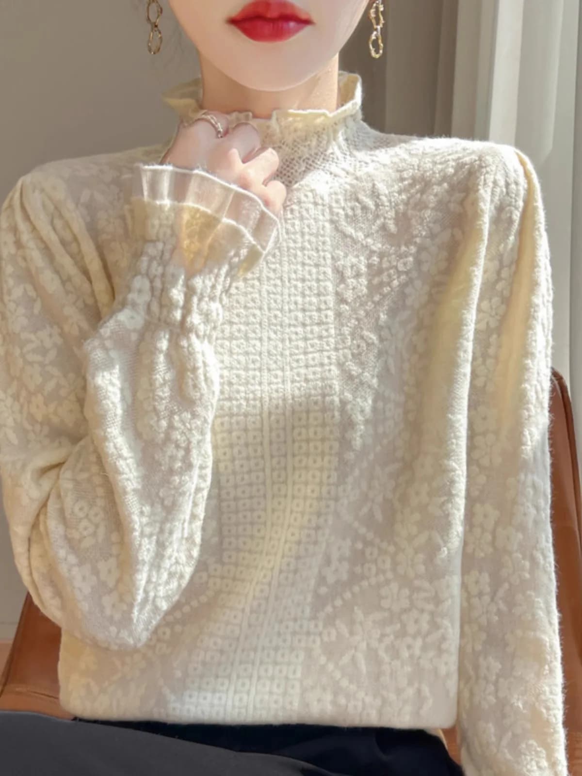 Elegante Maglia da Donna con Colletto in Pizzo Lavorato a Maglia, Nuovo Stile Autunno Inverno, Maglia Interna a Mezzo Collo Alto con Base in Legno