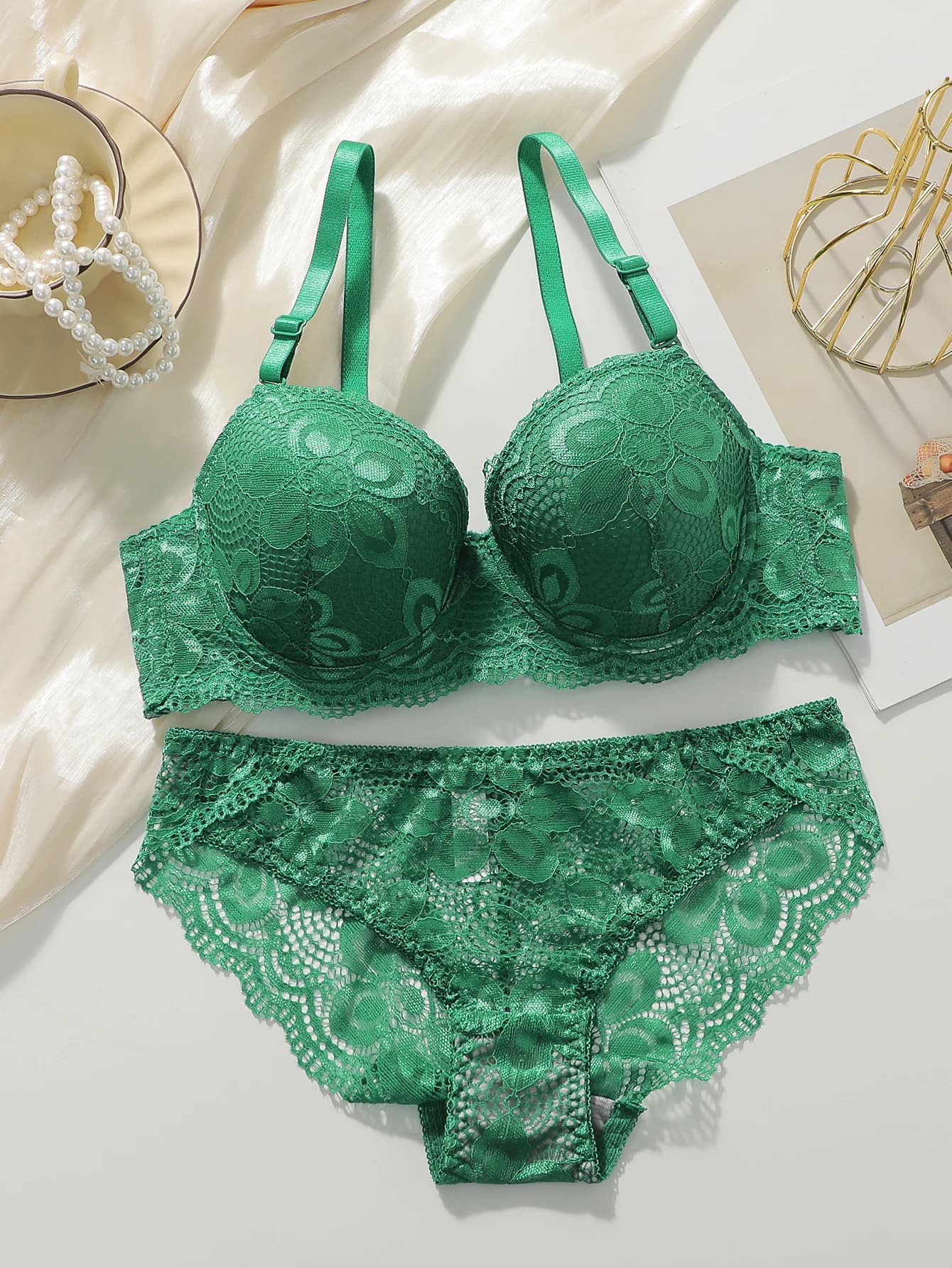 Set da 2 pezzi di reggiseno intimo da donna verde alla moda con reggiseno di supporto in acciaio intimo sexy A2123