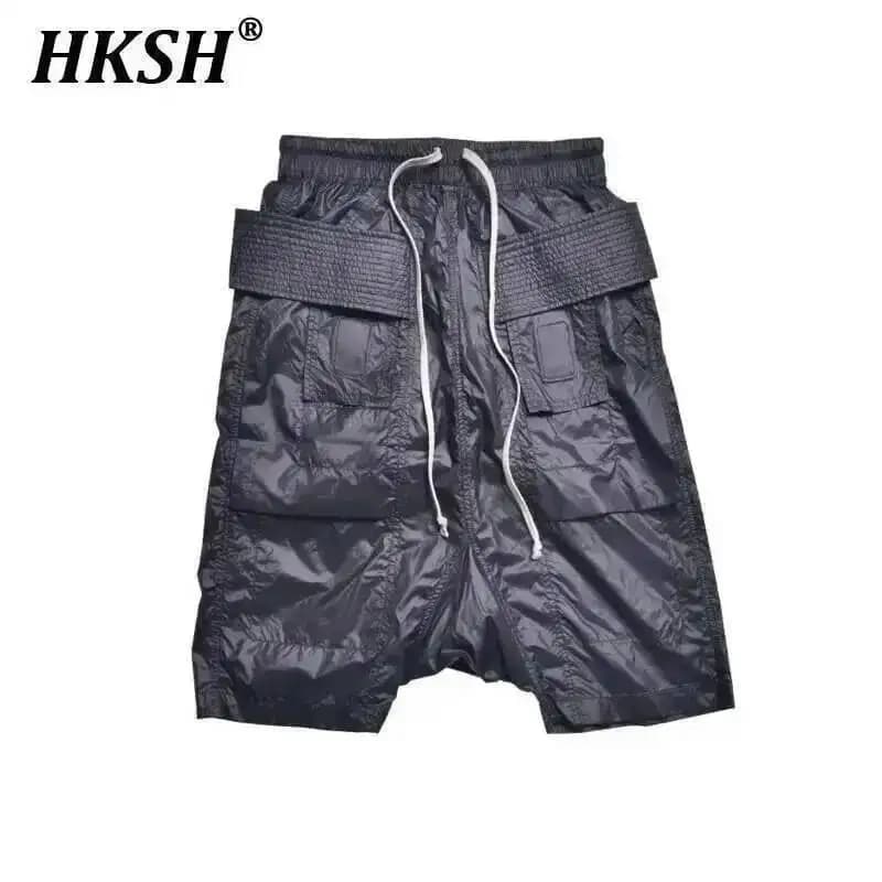 HKSH Primavera Estate Nuovi Pantaloni sottili al ginocchio Giovani High Street Fashion Shorts Uomo Ins Tide Chic Design di nicchia scura Capris HK0825