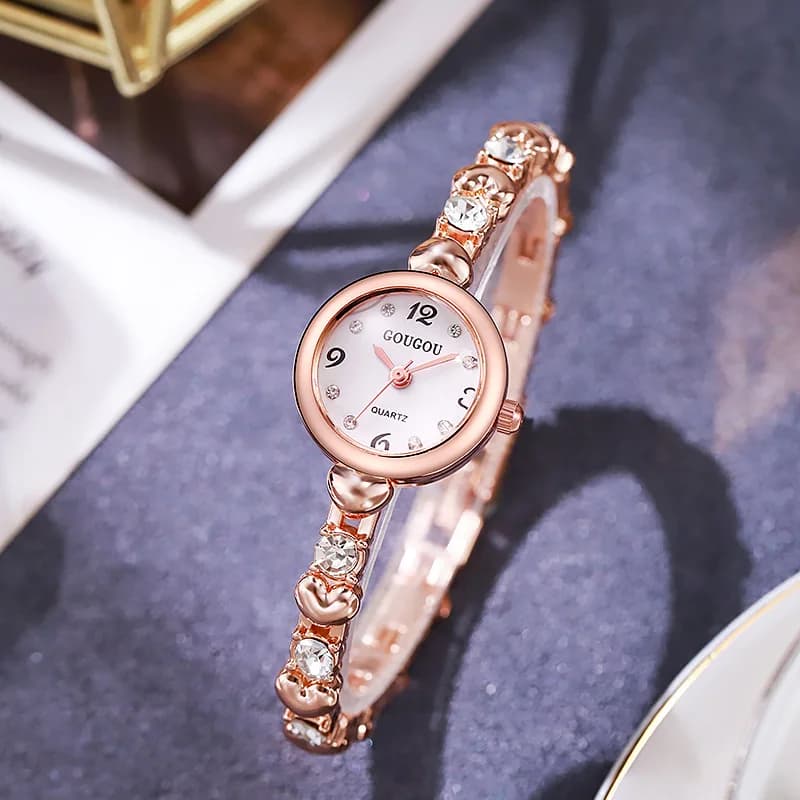 Nuovo Orologio da Polso Coreano 2026 con Bracciale a Cuore per Donne, Elegante Orologio al Quarzo per Ragazze e Studentesse