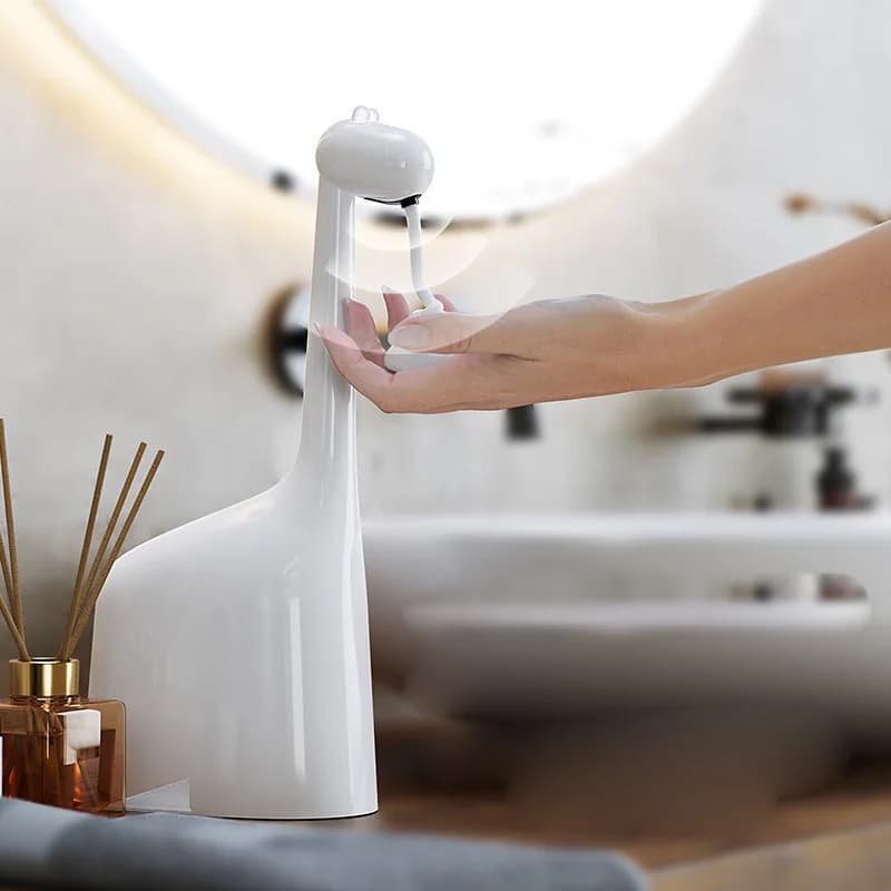 Nuovo dispenser automatico di sapone in schiuma con giraffa da 300 ml, ricarica USB, sensore a infrarossi intelligente, lavamani, accessori per il bagno