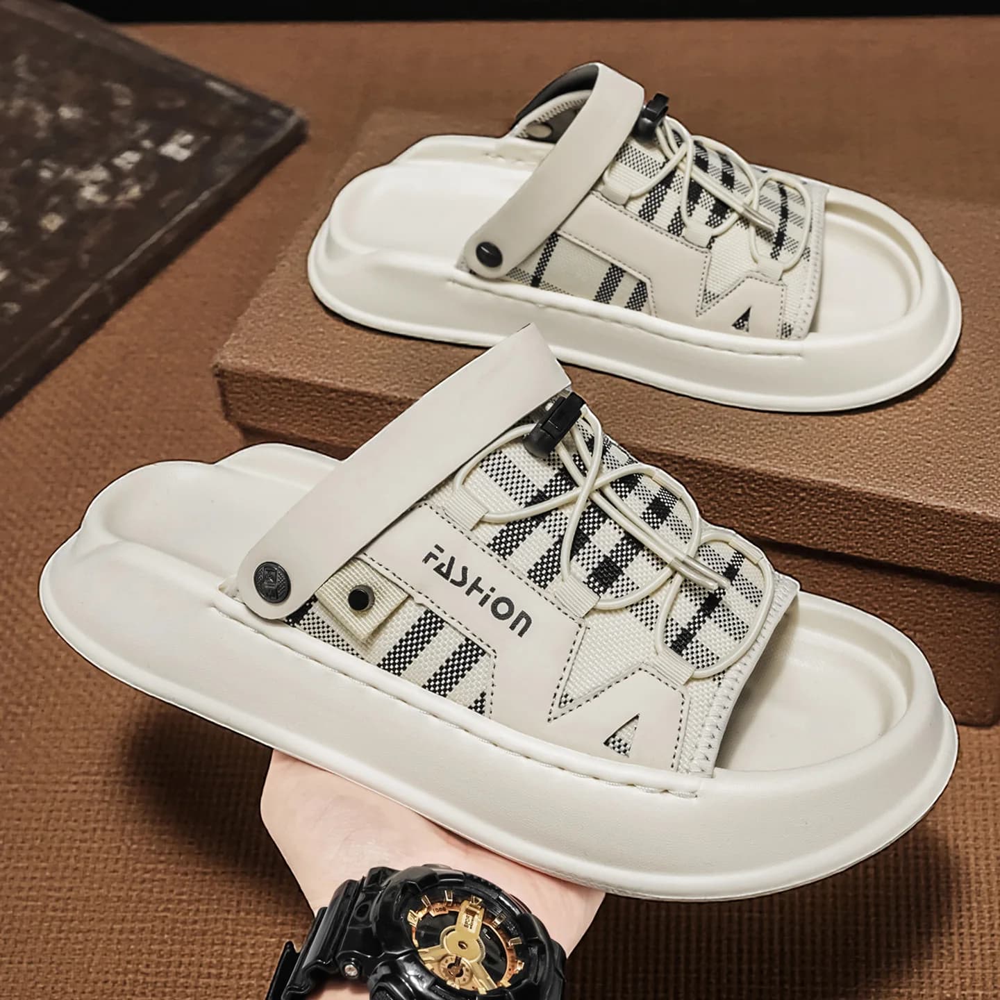 Men's Casual Slide Slippers Summer Breathable Lightweight Soft Sole Outdoor Beach Walking Shoes Slip on Sports Comfort Slippers
