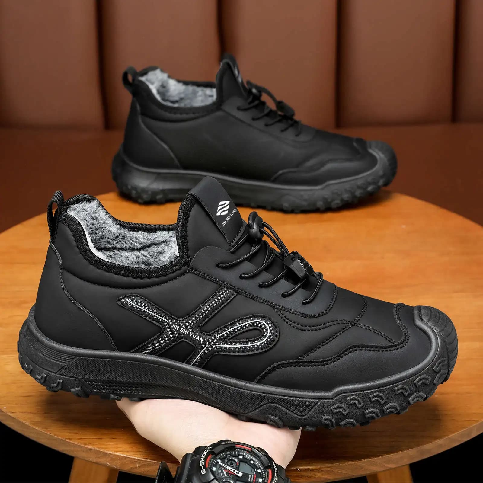 Cotton shoes 2026 winter new casual versatile men's shoes with thick velvet and anti slip sports cotton boots