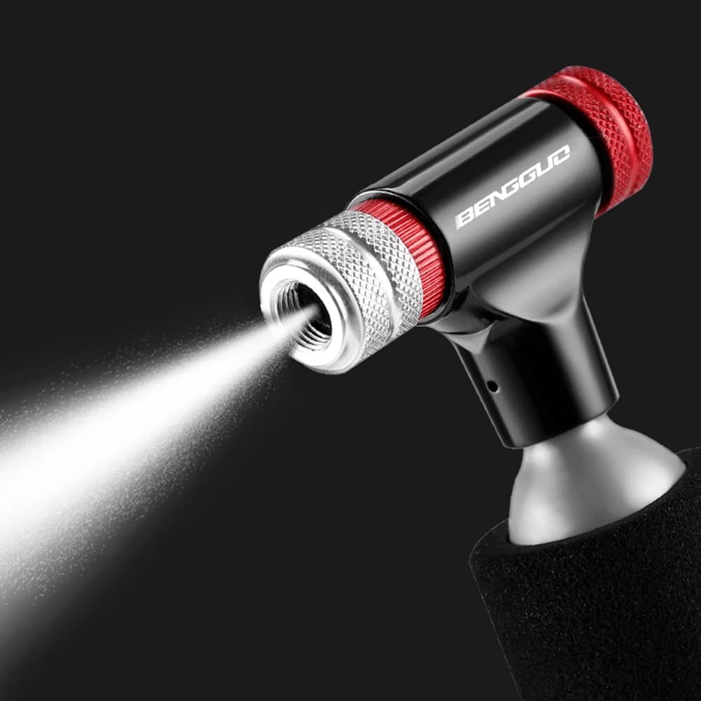 Gonfiatore per Pneumatici Bici CO2, Pompa CO2 per Bicicletta con Attacco Schrader e Testina Gonfiatore CO2 Mini, Iniettore CO2 per Bici, Accessori Ciclismo