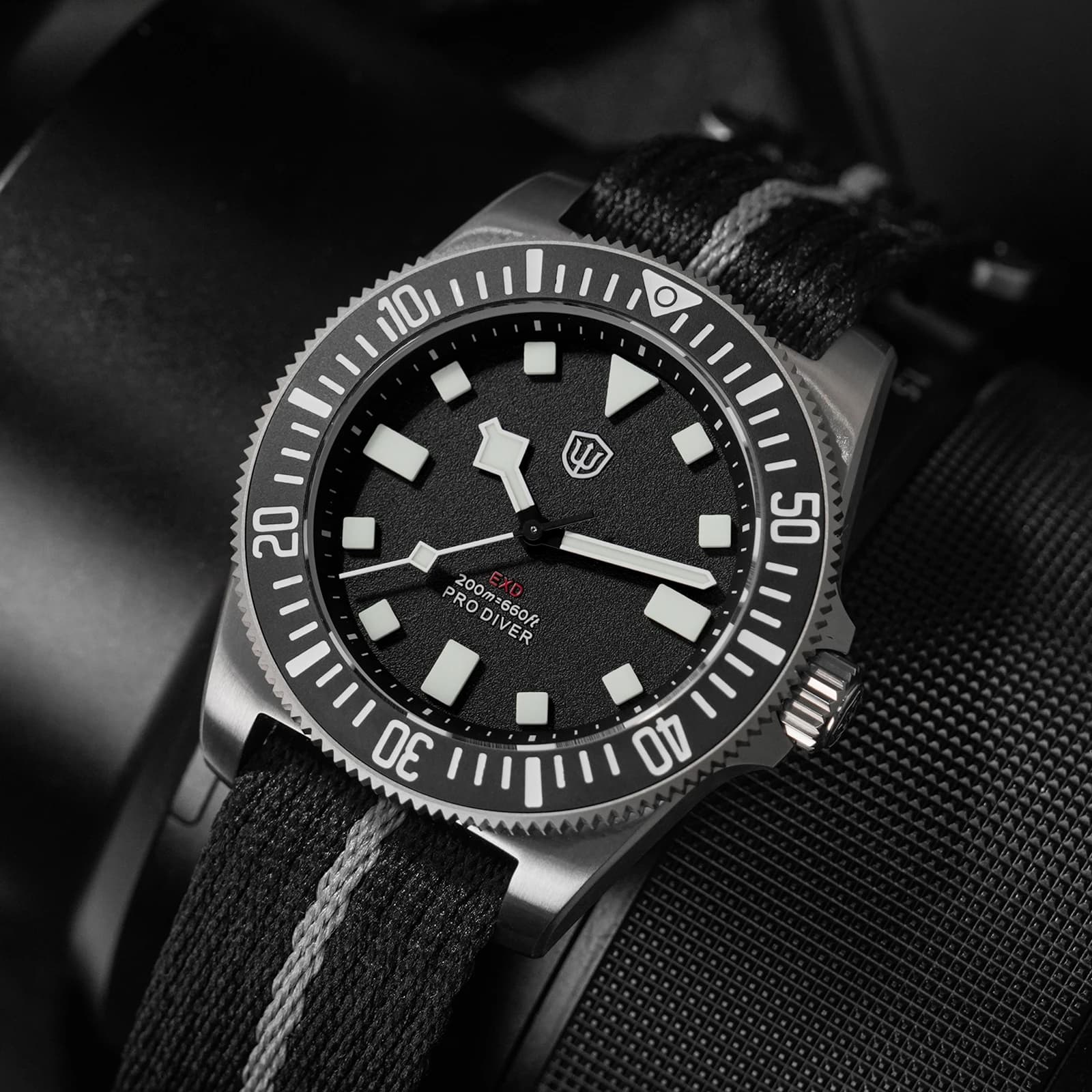 Watchdives EXD V3 40MM Titanium VH31 Sweep Quartz Watch Sapphire Crystal Ceramic Bezel BGW9 Lume 200M Dive Watch