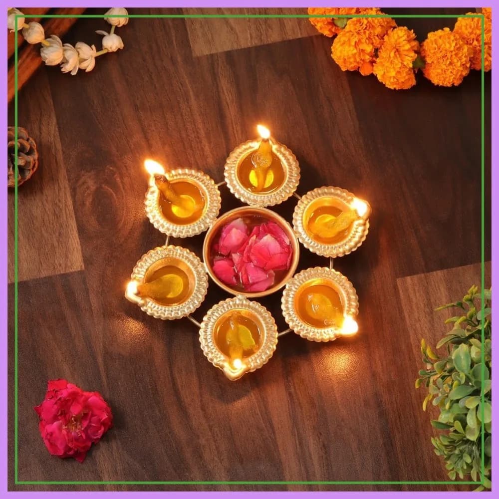 Piccola Ciotola Decorativa Urli con Lampada a Olio, Diya in Metallo, Portacandele Galleggiante per Pooja, Diwali, Regalo di Nozze