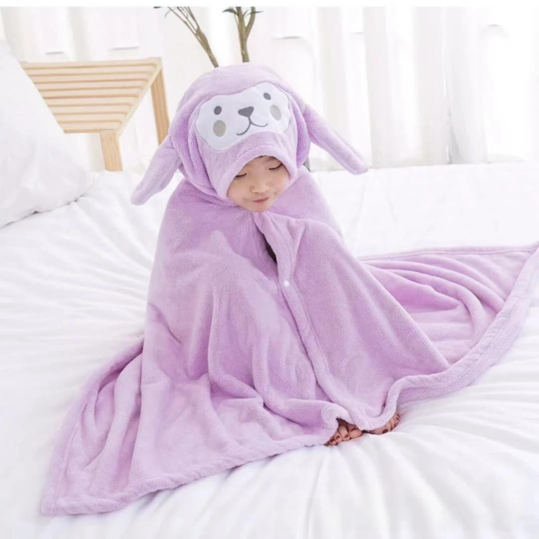 Bathrobe with hood for newborns in coral fleece, baby towel poncho, wrapping and absorbent, beach, with cartoons, wearable