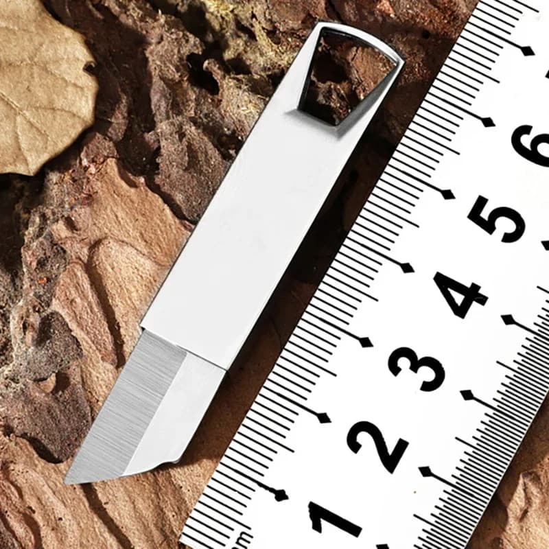 NUOVO Mini coltello da tasca in acciaio inossidabile USB Flash Drive Coltello per affilare la matita per frutta Unboxing Strumento portatile Coltello da dito piccolo