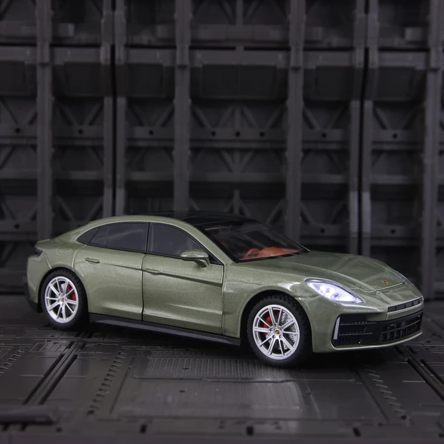 1:24 Simula il modello di auto in lega Porsche Panamera, raccogliere porte di auto che possono essere aperte con suono e luce, ornamenti per supercar
