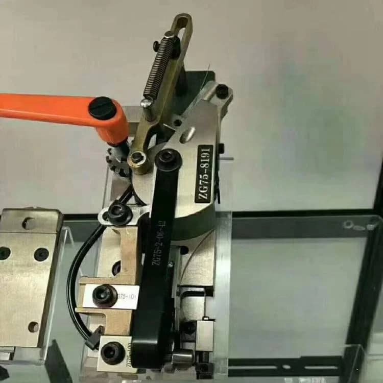 Testa cucitrice 0881.8171 Semplice Cabezal HK75V GRAPHA 3 Compatibile con Muller Martini Attrezzature e forniture per ufficio