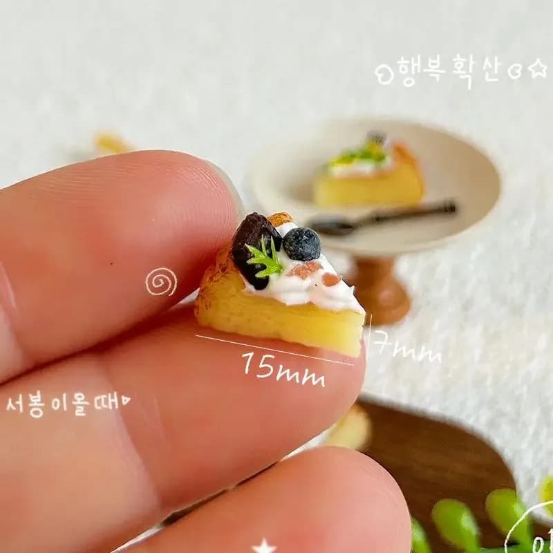 Miniatura 1/12 per Casa delle Bambole: Torta Basca, Pane, Dessert Fai-da-te, Mini Cibo, Modello di Dessert alla Crema per Decorazioni Casa delle Bambole, Giocattoli per Bambini per Gioco di Ruolo