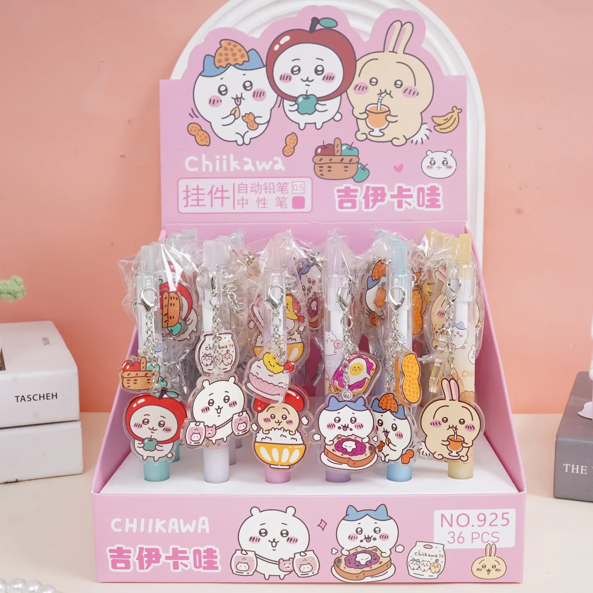 Set di 4 Penne Gel a Scatto con Ciondolo a Tema Cartone Animato, Penne Carine per Studenti, Forniture di Cancelleria per Bambini, Regali di Cancelleria