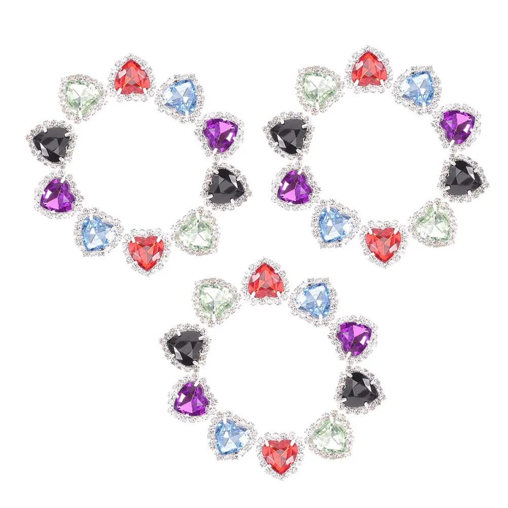 30 Pieces of Heart Shape Decorations with Rhinestones, Metal Crystal Gems from Sewing, Rhinestones with Base Plate for Crafts, Clothing and Bags