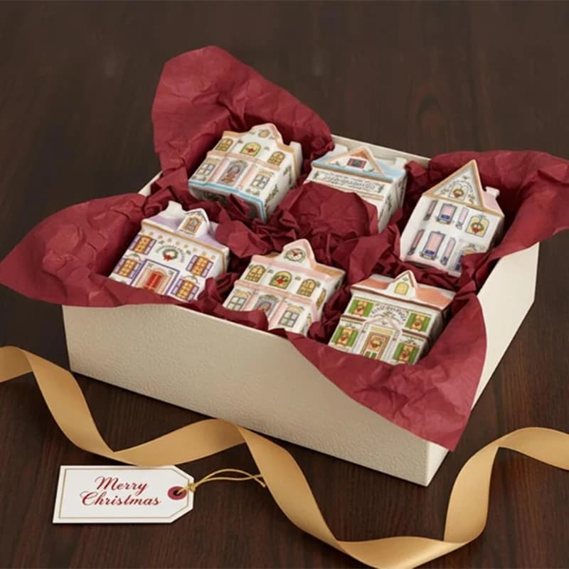 Villaggio delle vacanze di Natale Spice House Set Mini Decorazioni per la casa per spezie Zucchero Natale Cucina Stoccaggio Ornamenti da tavolo 6 cm