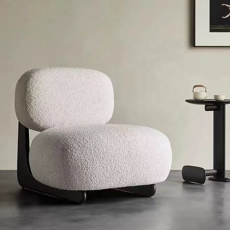 # Poltrona Singola Scandinava Moderna di Lusso con Rivestimento in Velluto Alpaca, Struttura in Legno Massello e Schienale Trapuntato per Soggiorno e Salotto