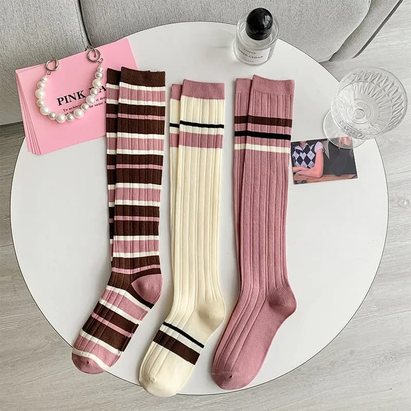 Calzini al polpaccio da donna Calze di cotone lavorate a maglia a righe semplici Calzini al ginocchio stile giapponese Calzini lunghi Kawaii per ragazze dolci Calcetines