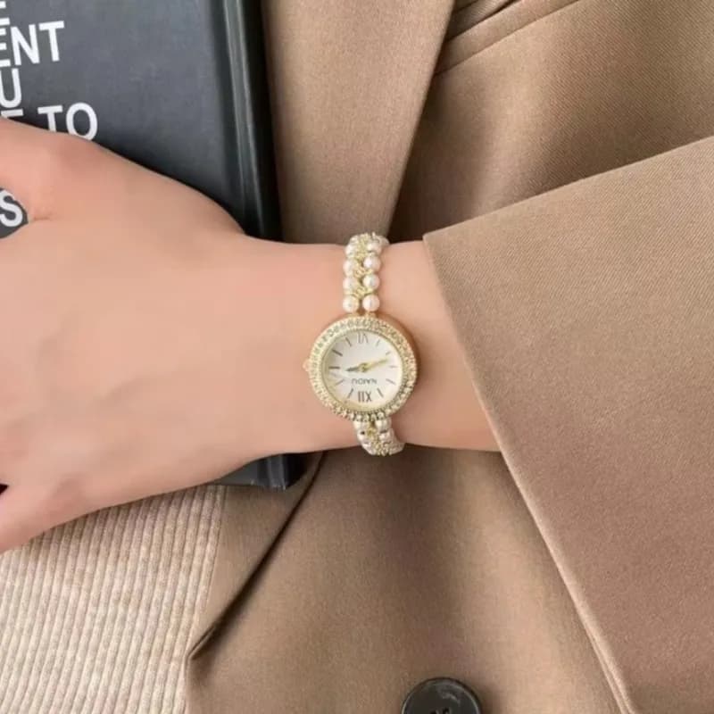 Wrist Watch With Wraped Pearl Strap Fashionable Wrist Watch for Women Luxury Women's Day Quartz Wrist Watch Dropshipping
