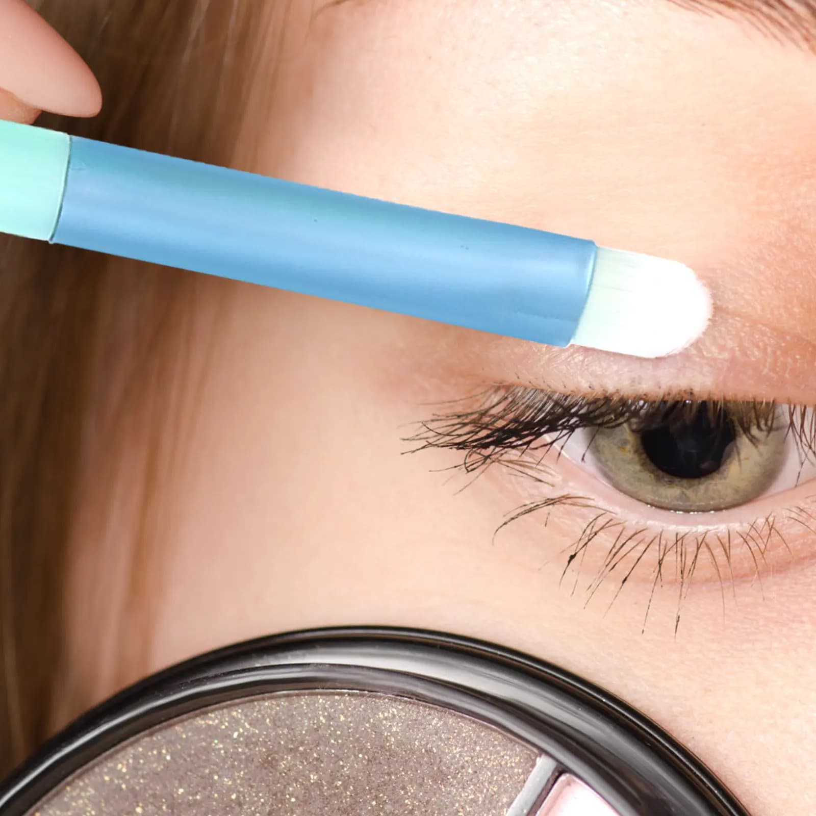 Set Professionale di Pennelli con Specchio, Pennelli da Viaggio in Fibra Artificiale Premium per Viso, Ombretto, Blush e Cipria