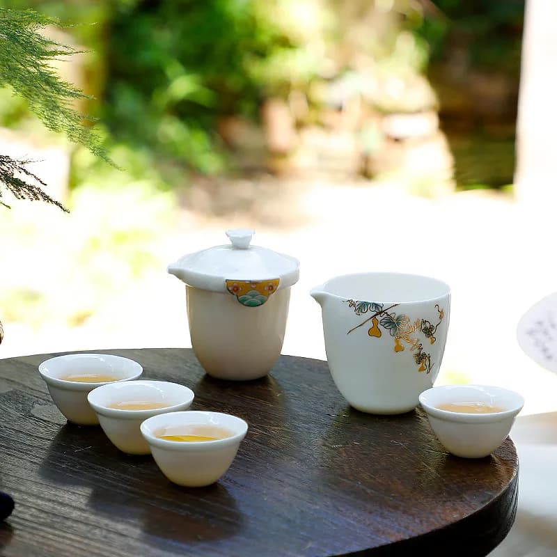 1set Portable Travel Kung Fu Tea Set One Pot and Four Cups Suitable for Family Outdoor Camping