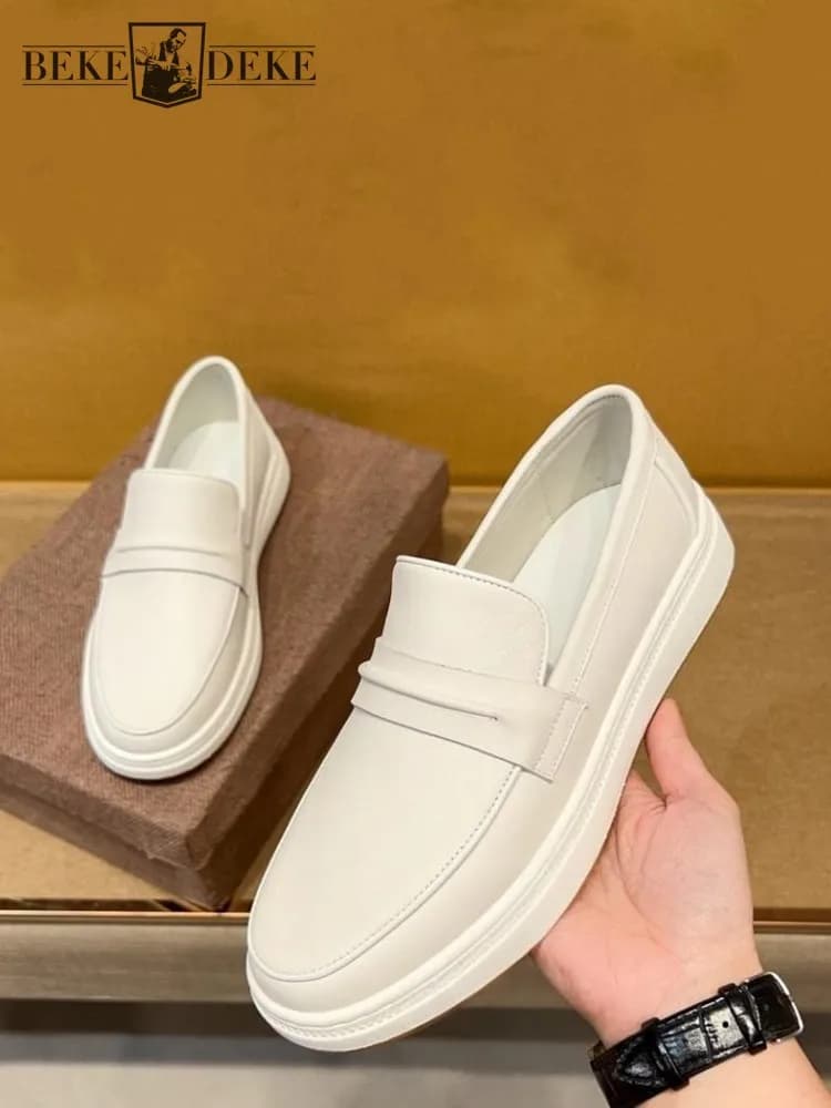 Designer Casual Uomo Nuovo Comodo Slip On Mocassini Taglio basso Vera pelle scamosciata di mucca Scarpe casual Punta tonda Appartamenti traspiranti da lavoro