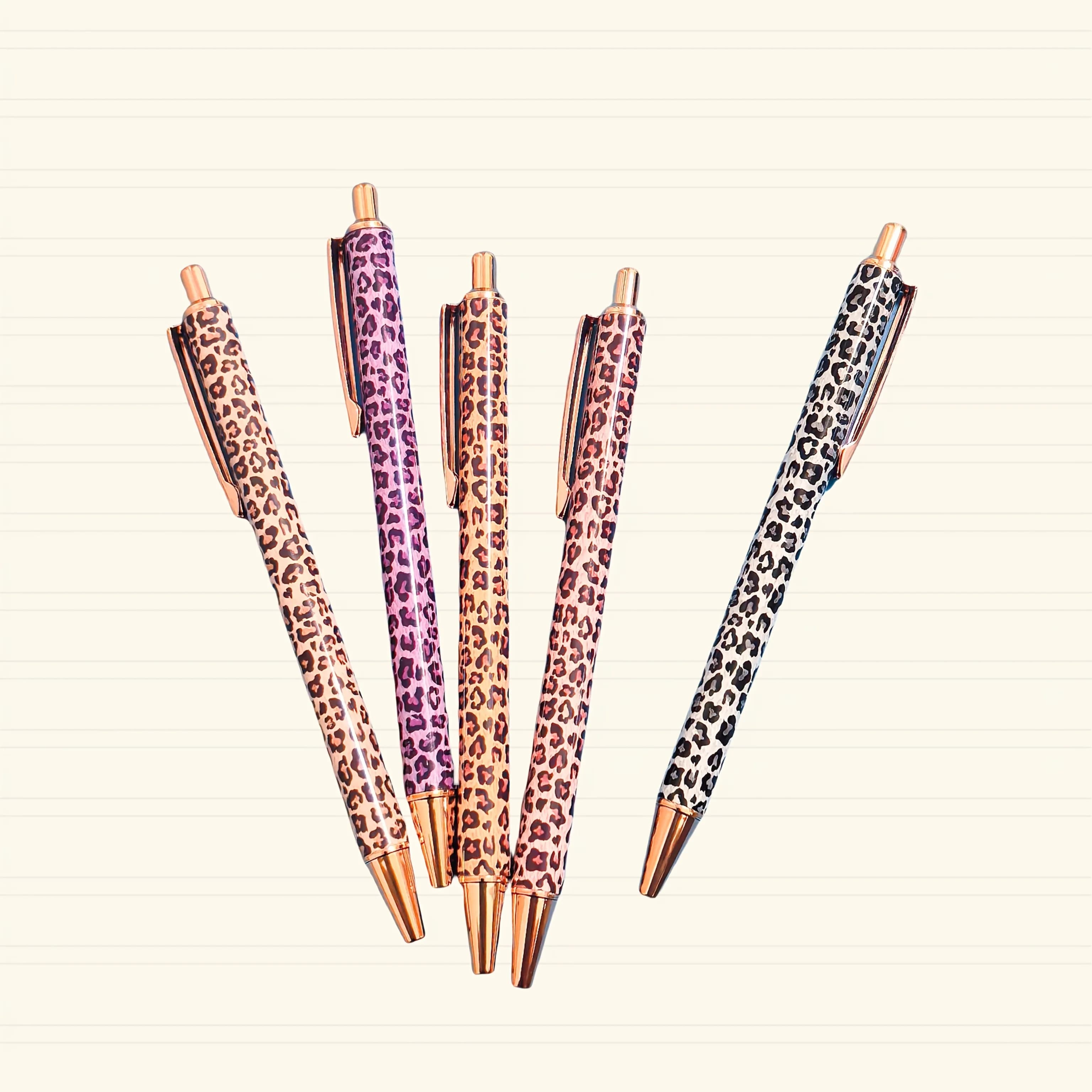 Opzioni multicolori Penna gel rotonda con motivo leopardato a trasferimento termico Penna in metallo con pellicola floreale colorata pressata leopardata carina