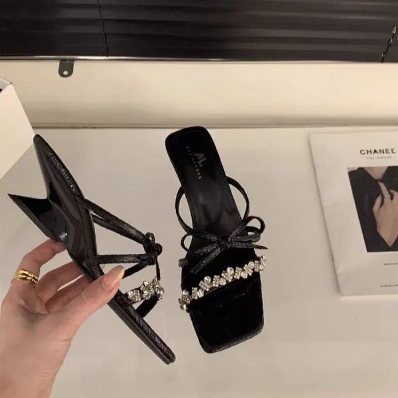 Crystal Bow Women Slippers Shoes Sandals Summer Mid Heels Designer Outdoor Flip Flops 2024 Slingback Zapatos Mujer Slides Pumps