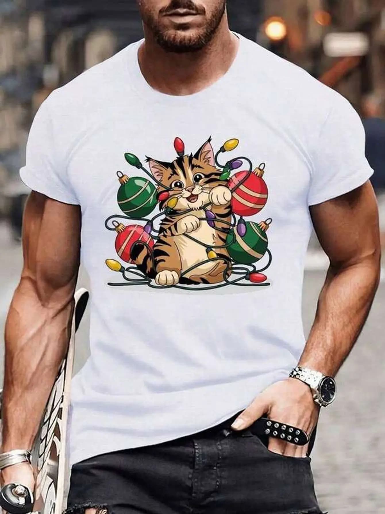 Life Aesthetics-1pc Plus Size Men's Casual Polyester Knit T-Shirt, Round Neck, Short Sleeve, Cat With Christmas Lights Graphic Print, Summer For Big & Tall Menshirts