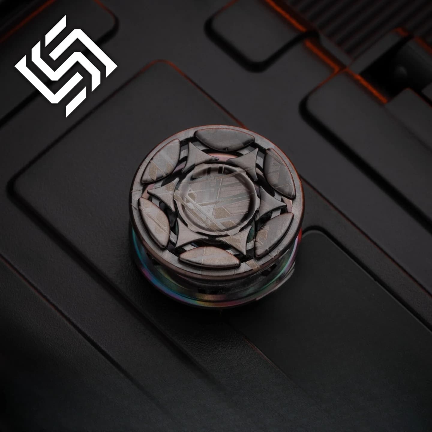 YIJIE EDC Hexagram Fidget Spinner Giocattolo di decompressione con bloccaggio meccanico in metallo
