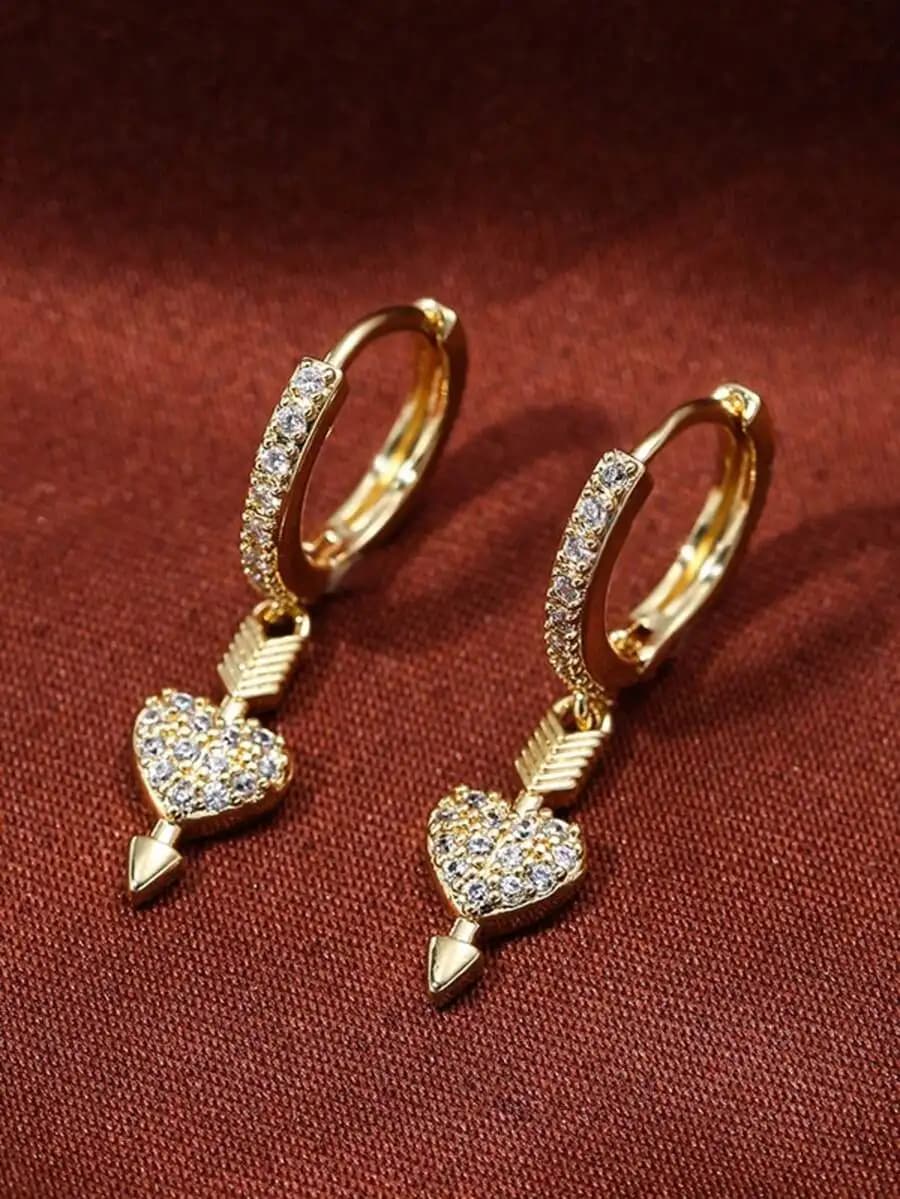 Orecchini pendenti a forma di cuore con freccia per donna, orecchini a cerchio con zirconi alla moda per uso quotidiano
