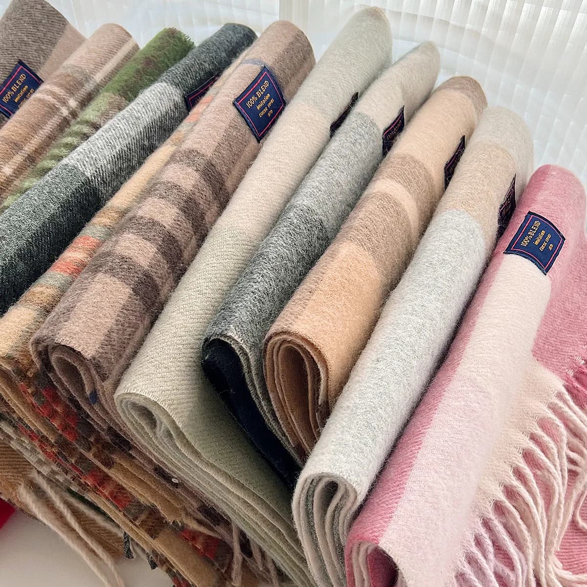 Stylish Design Classic British Imitation Cashmere Scarf Women Men Autumn Winter Plaid Warm Fringed Mufller Female Couple Scarf