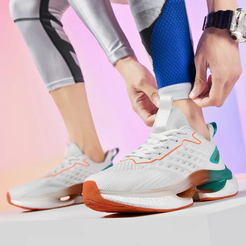 ONEMIX 2025 NUOVE scarpe da corsa in mesh uomo estate sneakers leggere e traspiranti uomo tendenza scarpe da passeggio scarpe da trekking all'aperto