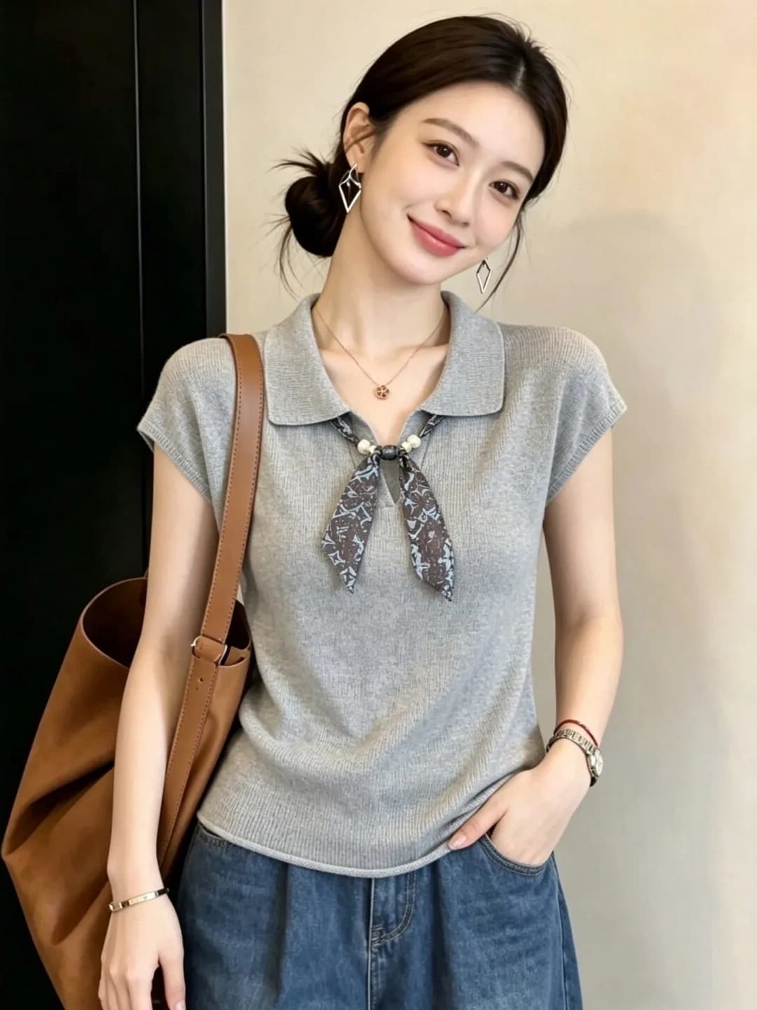T-shirt a maniche corte in maglia con sciarpa in seta grigia, da donna, nuovo stile estivo, trendy, sottile, morbido, stile coreano, traspirante