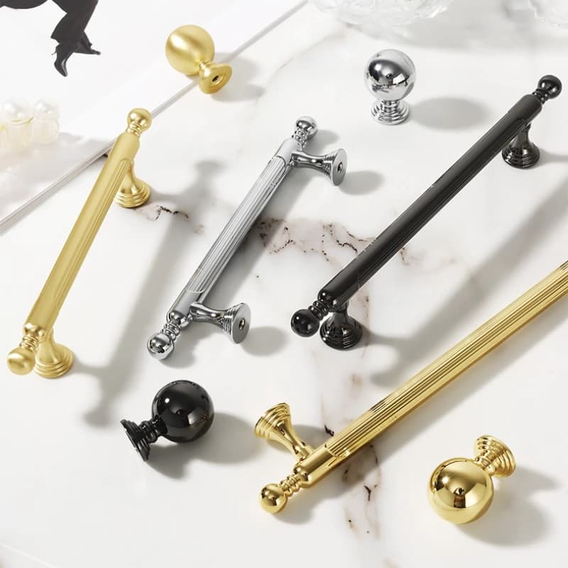 Maniglie moderne e semplici per mobili Maniglie in oro brillante per guardaroba e cassetti Maniglie per mobili da cucina
