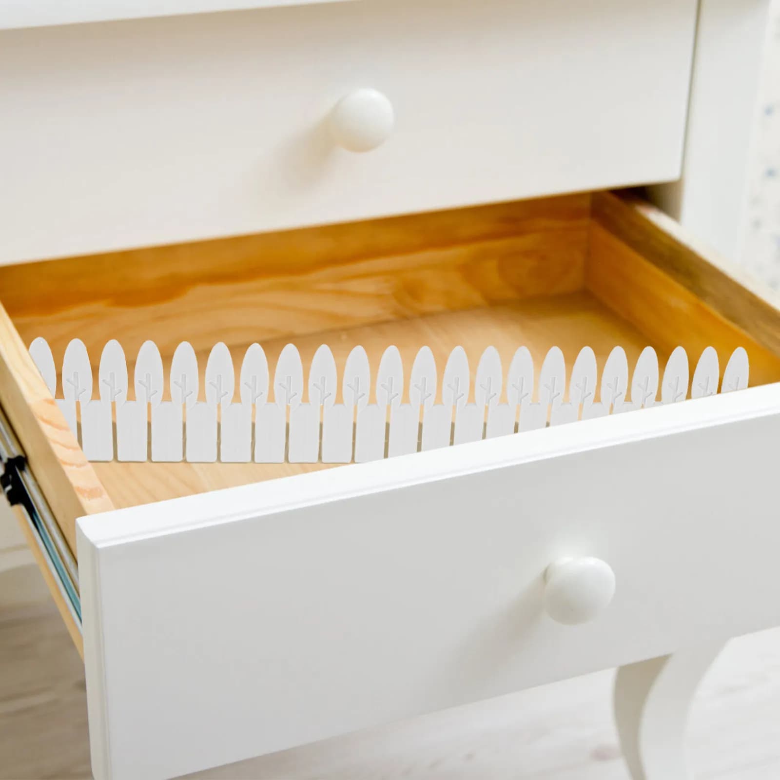Set di 4 Divisori Regolabili in Plastica per Cassetti, Stile Griglia, per Organizzazione di Cucina, Armadio, Scrivania e Casa