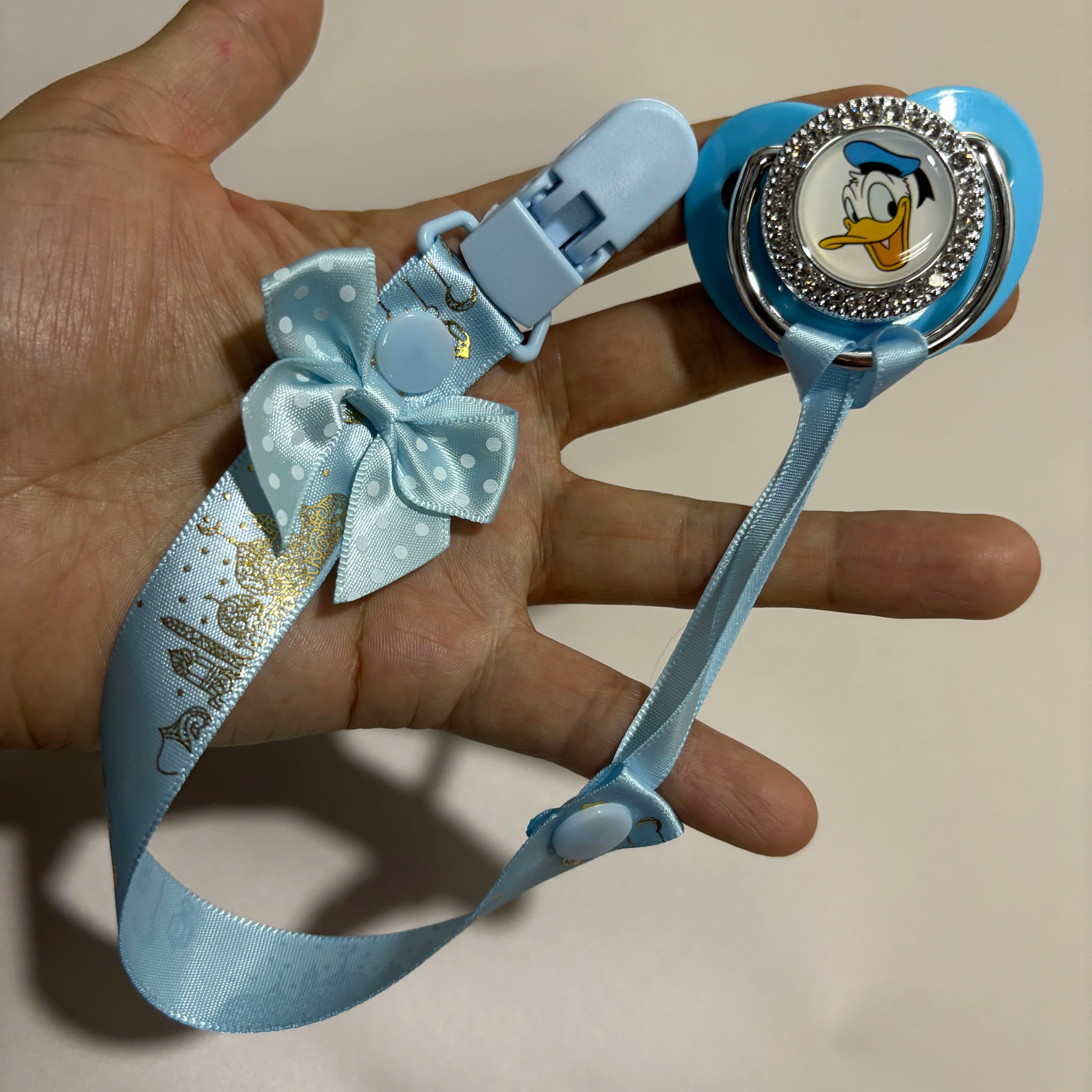Ciuccio per neonati con stampa anime, giocattolo da masticare in silicone, ciuccio lenitivo per neonati, clip per ciuccio lenitivo, accessori per l'alimentazione dei neonati