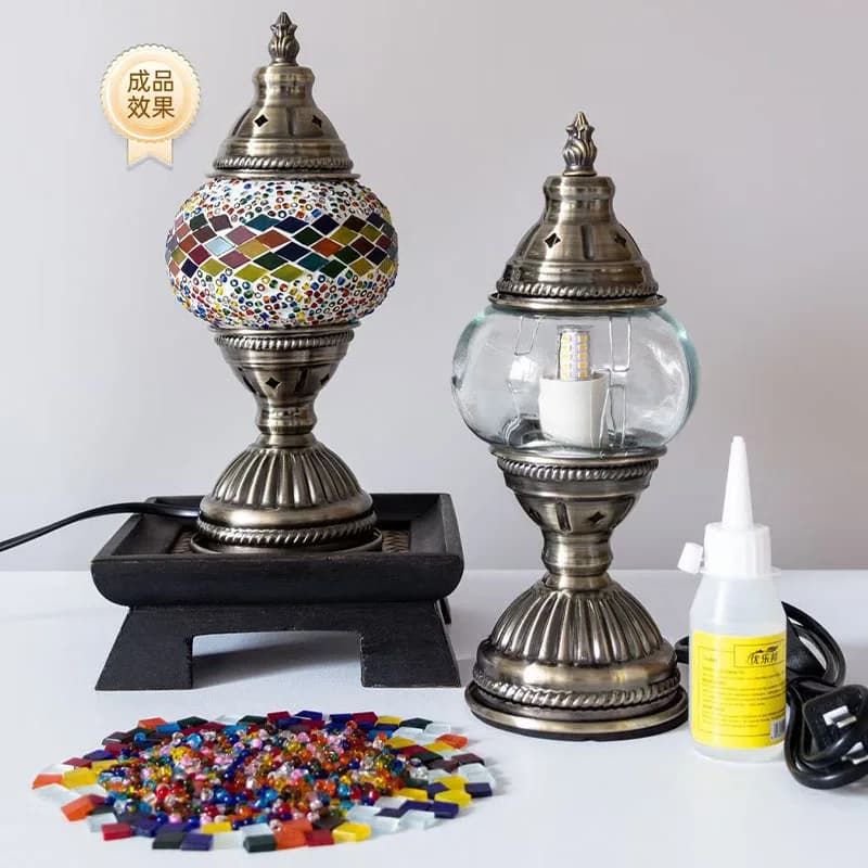 Edificio di squadra Confezione di materiali a mosaico fai-da-te fatti a mano Piccola lampada da scrivania Camera da letto Studio Hotel Lampada decorativa in famiglia Stile di lusso leggero