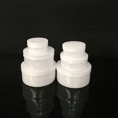 Wholesale 100 pieces (5g/20g/30g/50g) reusable bottles in white plastic cosmetic jars empty cosmetic jars umbrella for face cream
