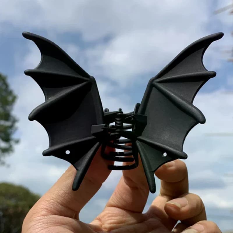 Black Metal Bat Hair Clip for Spooky Halloween; Trendy Shark Clip Hair Accessory – Gift for Women and Girls