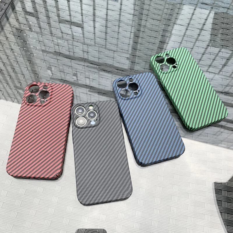 Custodia per telefono ultra sottile in fibra di carbonio Kevlar per iPhone X XR XS Max 11 12 13 14 15 16Pro Max 14Plus Cover posteriore protettiva completa sottile